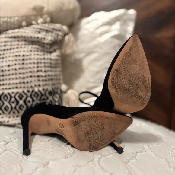 CHARLES DAVID || Black Suede Heels - Picture 4 of 4